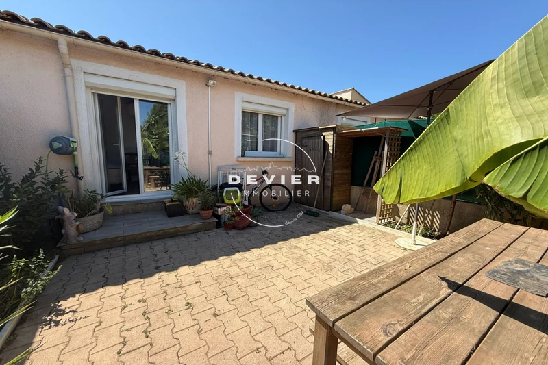 Location maison Castries  