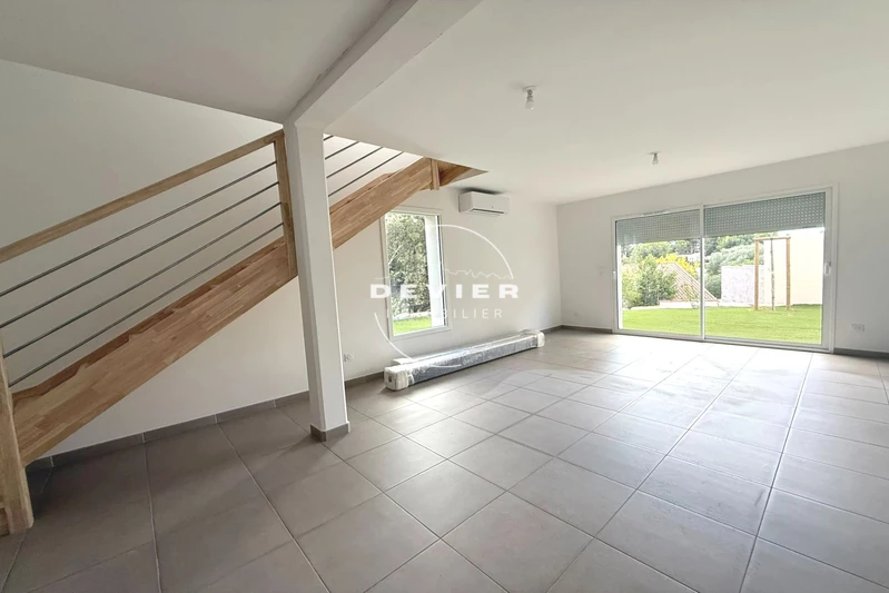 Location maison Saint-Geniès-des-Mourgues  
