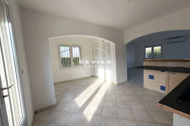 Location maison Saint-Brès Location maison Saint-Brès