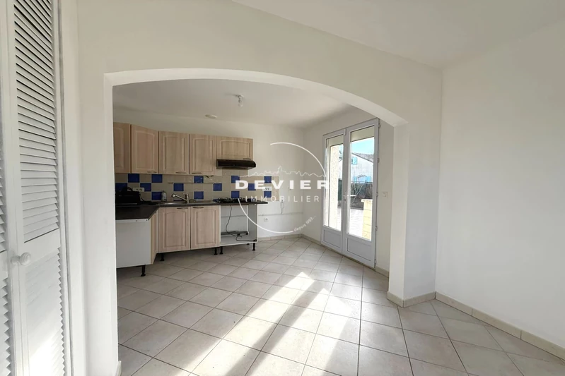 Location maison Saint-Brès Location maison Saint-Brès