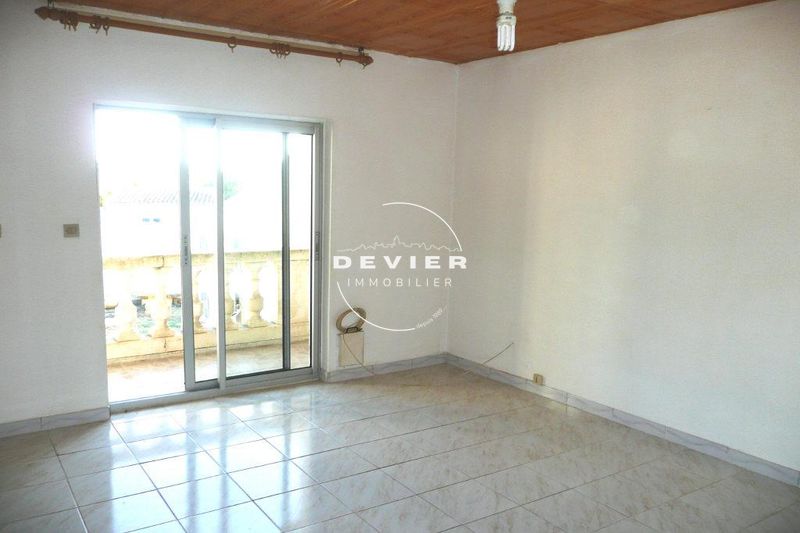 vente Appartement studio Castries Castries Studio Castries Castries, Location studio 1 pièce 20 m²