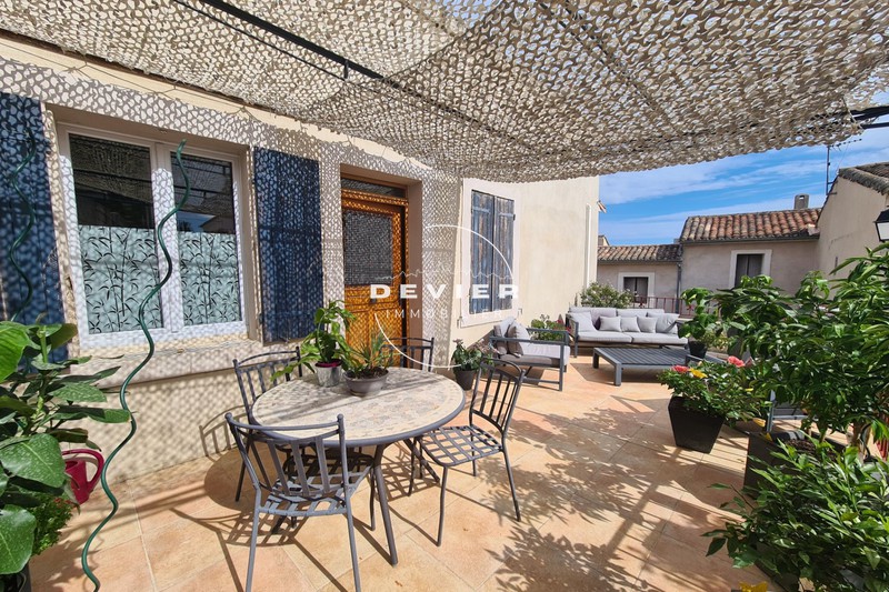 vente maison de village Saint-geniès-des-mourgues Maison de village Saint-Geniès-des-Mourgues Location maison de village 2 chambres 75 m²