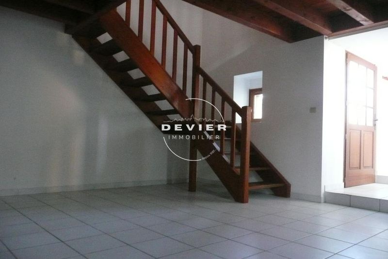 vente Appartement duplex Saint-geniès-des-mourgues Castries Duplex Saint-Geniès-des-Mourgues Castries, Location duplex 3 pièces 58 m²