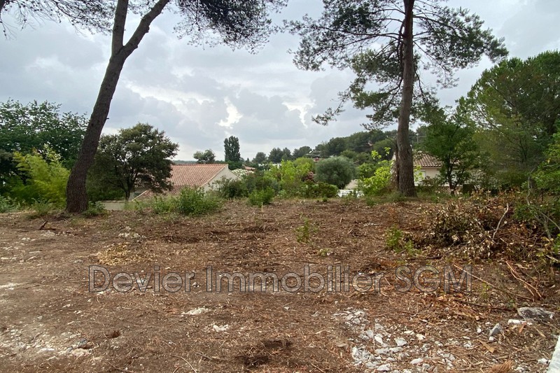 Land Saint-Geniès-des-Mourgues   to buy land   500&nbsp;m&sup2;