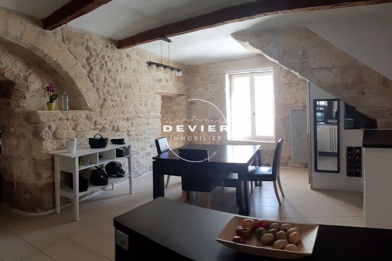 vente maison de village Saint-geniès-des-mourgues Castries Maison de village Saint-Geniès-des-Mourgues Castries, achat maison de village 2 chambres 105 m²