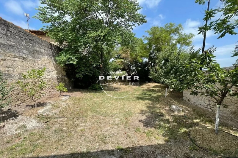 Vente maison de maître Saint-Geniès-des-Mourgues  