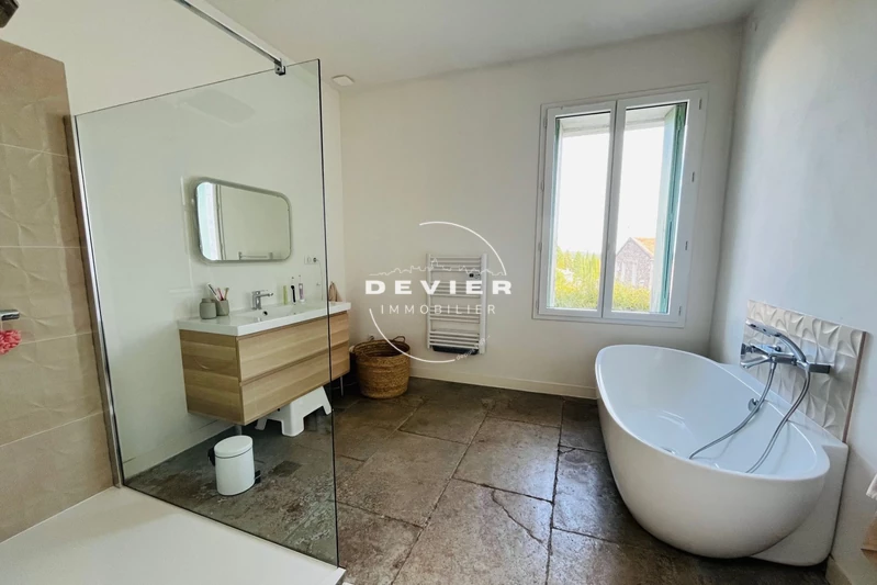 Vente maison de maître Saint-Geniès-des-Mourgues  