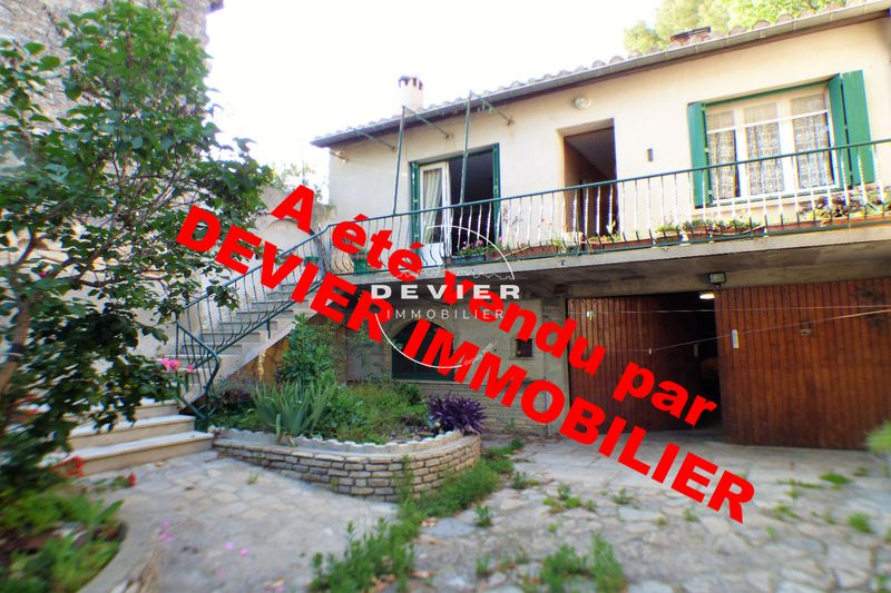 vente maison de village Saint-geniès-des-mourgues Maison de village Saint-Geniès-des-Mourgues achat maison de village 3 chambres 104 m²