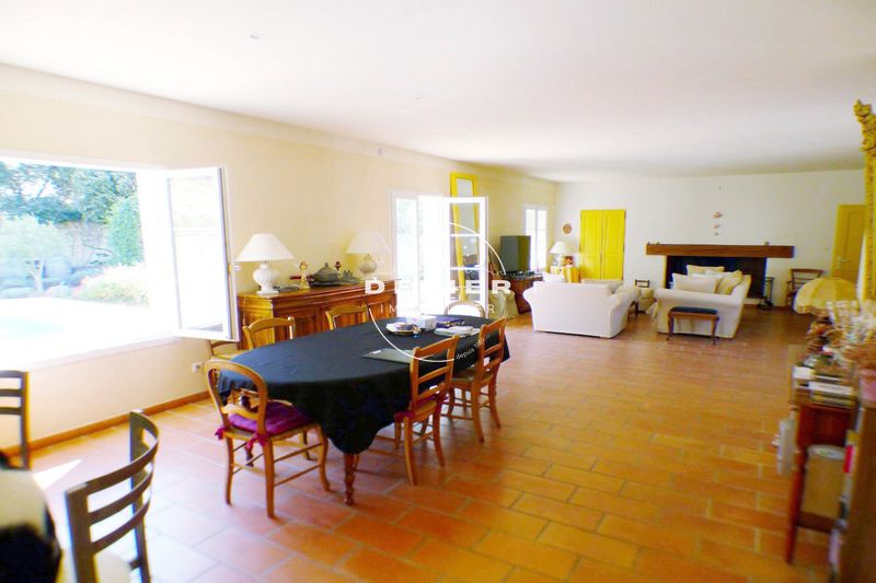 Photo Maison Castries Castries, achat maison 5 chambres 240 m²
