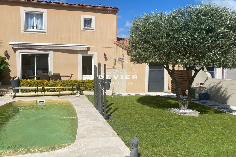 Photo Villa Saint-Geniès-des-Mourgues achat villa 3 chambres 120 m²