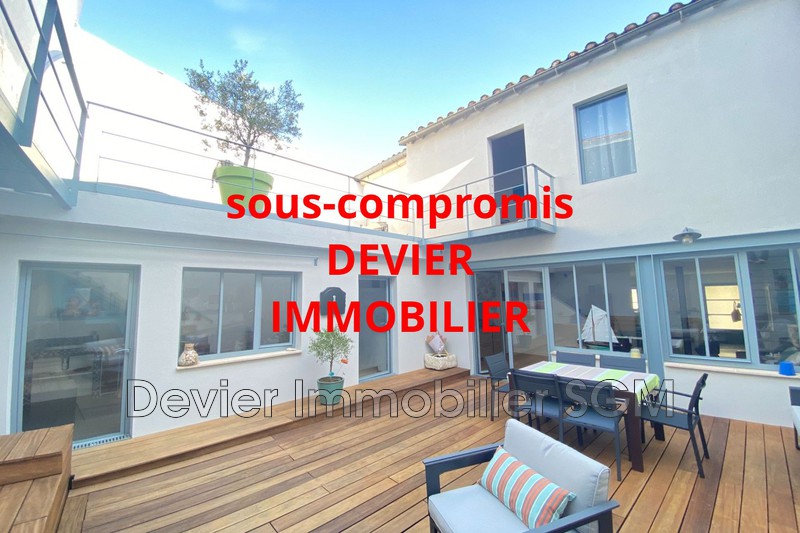 Village house Saint-Geniès-des-Mourgues   to buy village house  4 bedroom   110&nbsp;m&sup2;