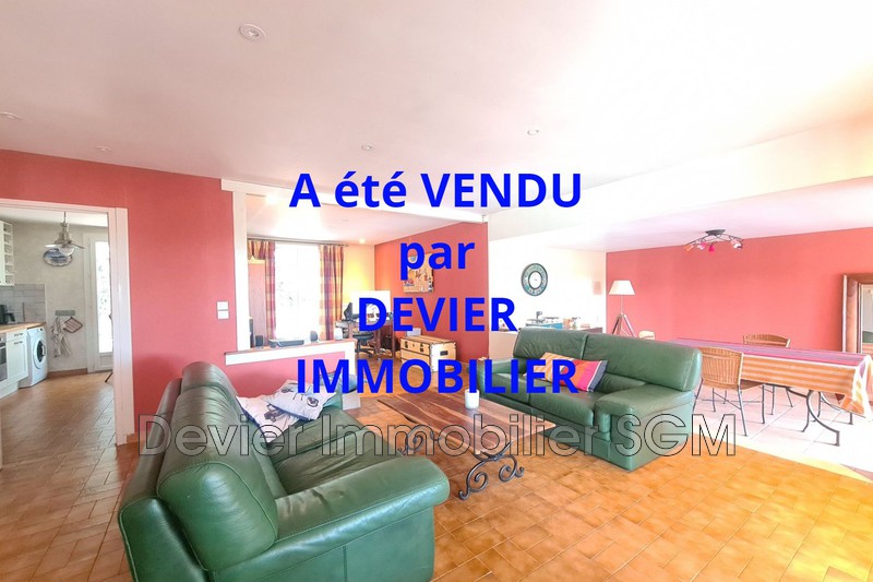 Photo Villa Saint-Geniès-des-Mourgues   achat villa  3 chambres   108&nbsp;m&sup2;
