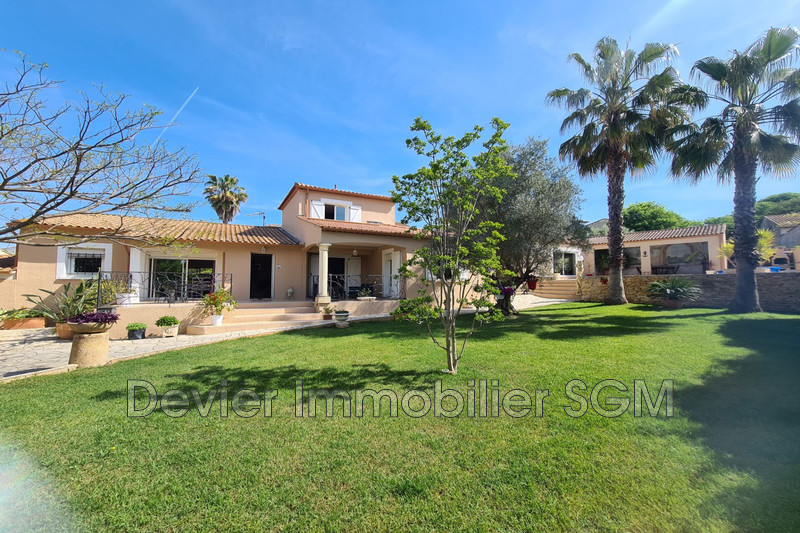 Villa Entre-Vignes   to buy villa  5 bedroom   200&nbsp;m&sup2;