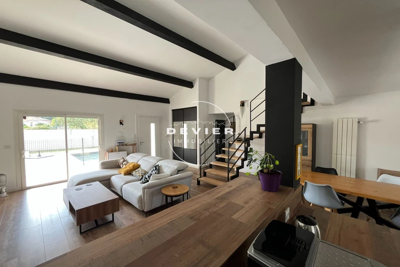 Vente villa Saint-Geniès-des-Mourgues  
