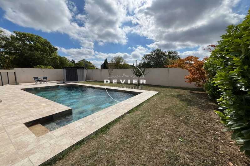 Vente villa Saint-Geniès-des-Mourgues  
