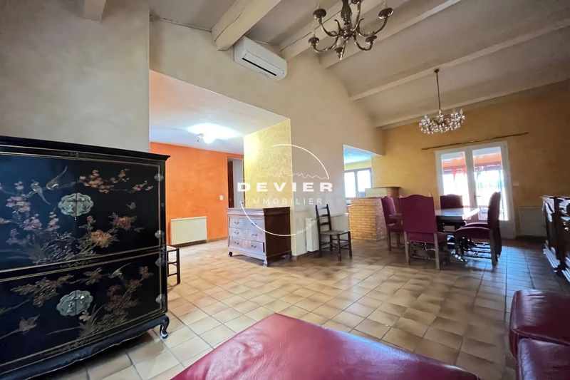 Vente villa Saint-Geniès-des-Mourgues  