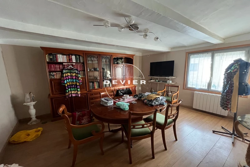 Vente maison de village Saint-Geniès-des-Mourgues  