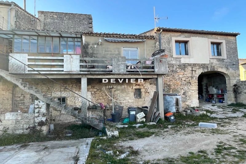 Vente maison de village Saint-Geniès-des-Mourgues  