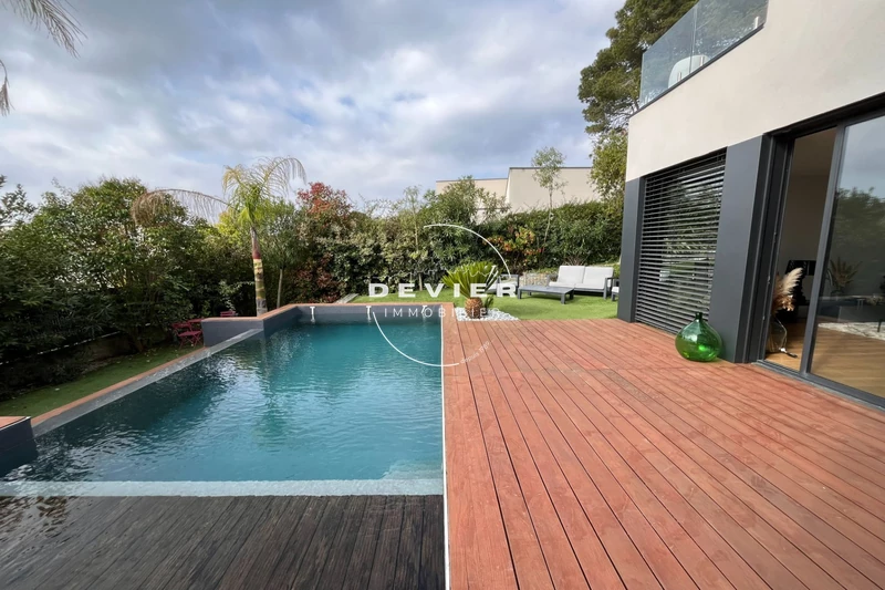 Vente maison contemporaine Saint-Geniès-des-Mourgues  