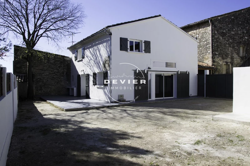 Vente maison de village Saint-Geniès-des-Mourgues  