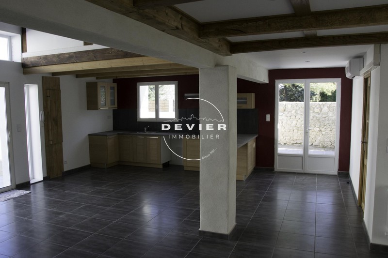 Vente maison de village Saint-Geniès-des-Mourgues  