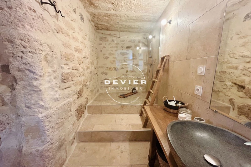 Vente maison de caractère Saint-Geniès-des-Mourgues  