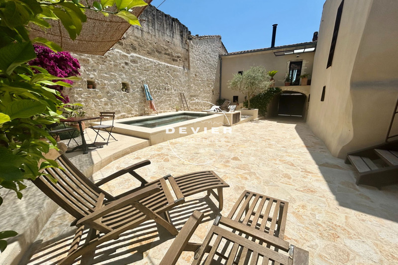 Vente maison de caractère Saint-Geniès-des-Mourgues  