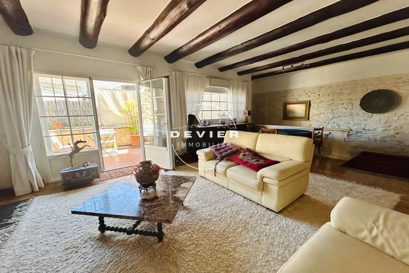 Vente maison de caractère Saint-Geniès-des-Mourgues  