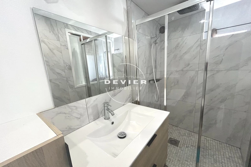 Vente maison de village Saint-Laurent-d'Aigouze  