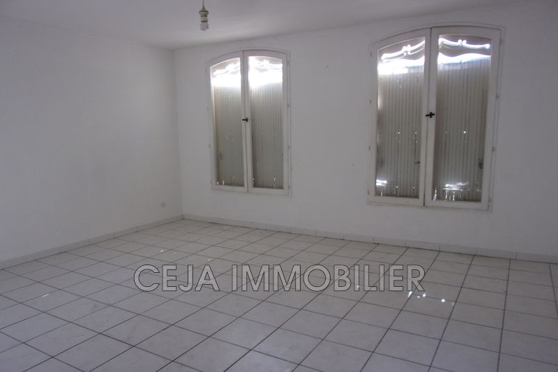 Photo Appartement Draguignan Centre-ville, Location appartement 3 pièces 76 m²