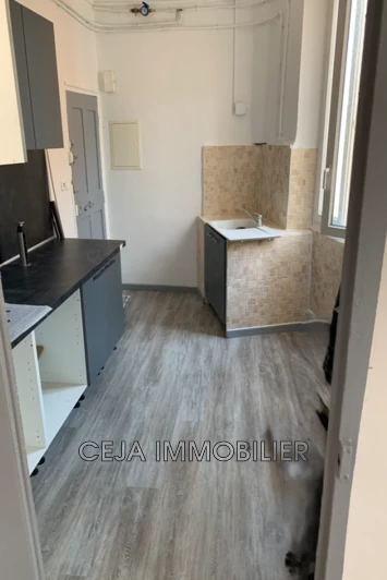 Photo n°2 - Location appartement Draguignan 83300 - 550 €