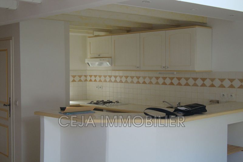 Photo Appartement Draguignan Centre-ville, Location appartement 2 pièces 35 m²