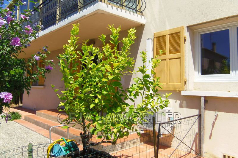 Photo Apartment Draguignan Périphérie centre, Rentals apartment 3 rooms 80 m²