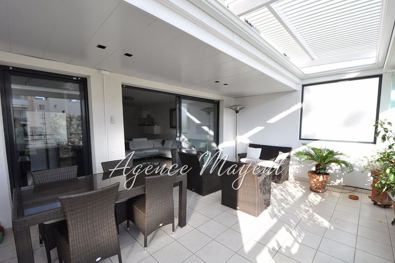 Photo Apartment Cannes Basse californie, to buy apartment 3 rooms 73 m²