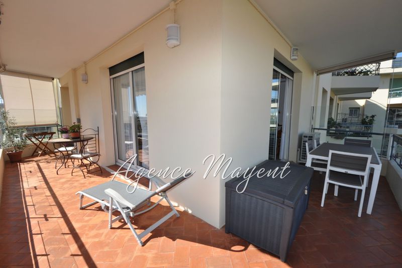 Photo Apartment Cannes Basse californie, to buy apartment 2 rooms 64 m²
