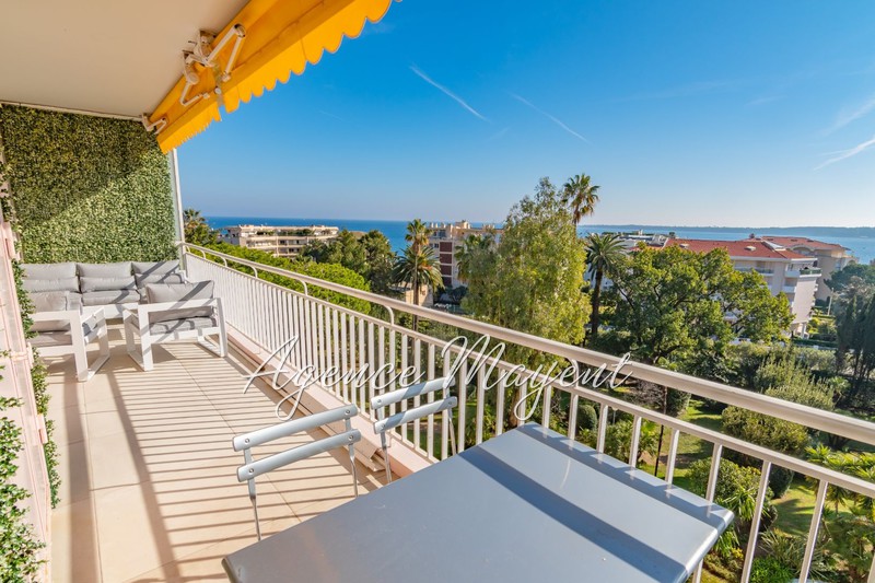 Photo Apartment Cannes Basse californie, to buy apartment 3 rooms 86 m²
