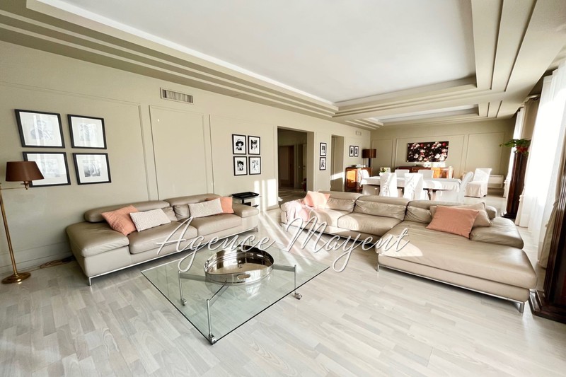 Photo Apartment Cannes Centre-ville,   to buy apartment  4 rooms   166&nbsp;m&sup2;