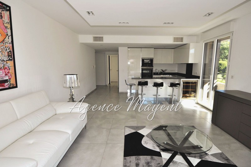 Photo Apartment Cannes Centre-ville,   to buy apartment  3 rooms   68&nbsp;m&sup2;