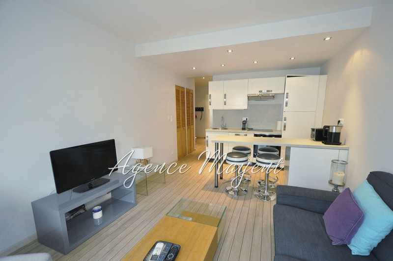 Photo Apartment Cannes Centre-ville,   to buy apartment  3 rooms   45&nbsp;m&sup2;