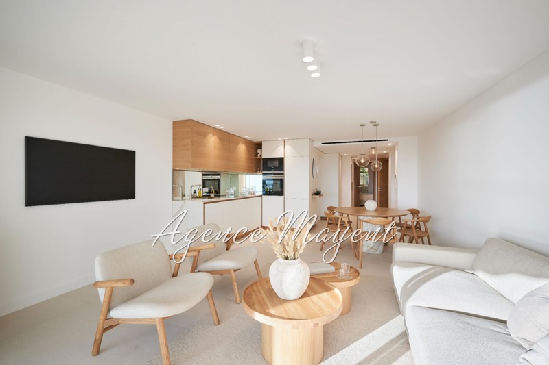 Photo Apartment Cannes Basse californie,   to buy apartment  3 rooms   93&nbsp;m&sup2;