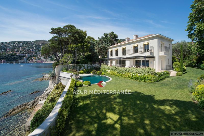 Photo Villa Saint-Jean-Cap-Ferrat Front de mer, Vacation rental villa 5 bedrooms 350 m²