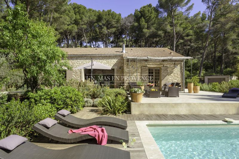 Location saisonnière maison d'architecte Pernes-les-Fontaines Location saisonnière maison d'architecte Pernes-les-Fontaines Architect-designed house Pernes-les-Fontaines Pays du ventoux, Vacation rental architect-designed house 4 bedrooms 200 m²