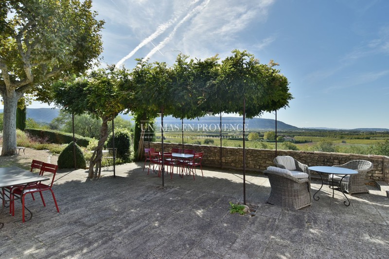 Location saisonnière propriété Gordes Location saisonnière propriété Gordes Propriété Gordes Luberon, Location saisonnière propriété 3 chambres 180 m²