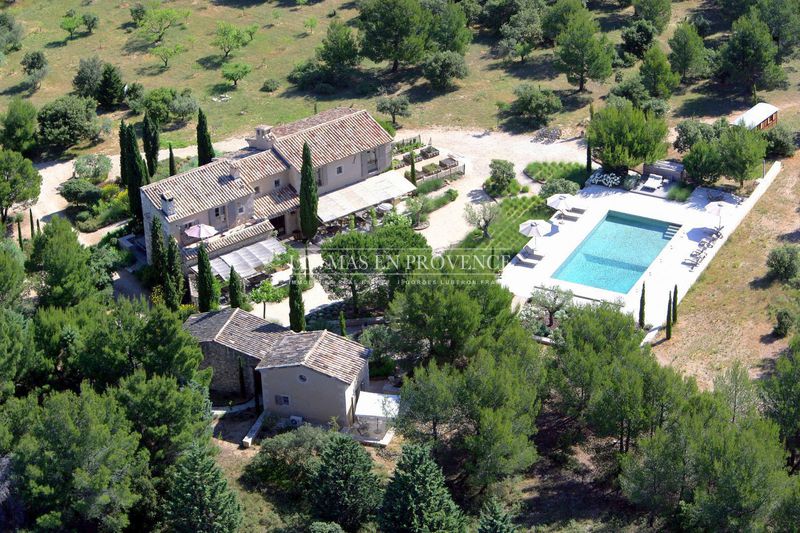 Location saisonnière maison Eygalières Location saisonnière maison Eygalières Maison Eygalières Alpilles, Location saisonnière maison 5 chambres