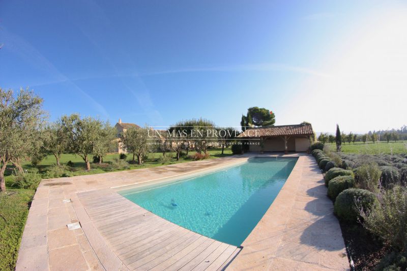 Location saisonnière mas L'Isle-sur-la-Sorgue Location saisonnière mas L'Isle-sur-la-Sorgue Farmhouse L'Isle-sur-la-Sorgue Pays des sorgues, Location saisonnière farmhouse 8 bedrooms 720 m²