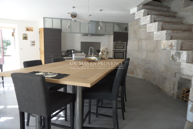Location saisonnière maison Eyragues Location saisonnière maison Eyragues Maison Eyragues Alpilles, Location saisonnière maison 4 chambres 200 m²