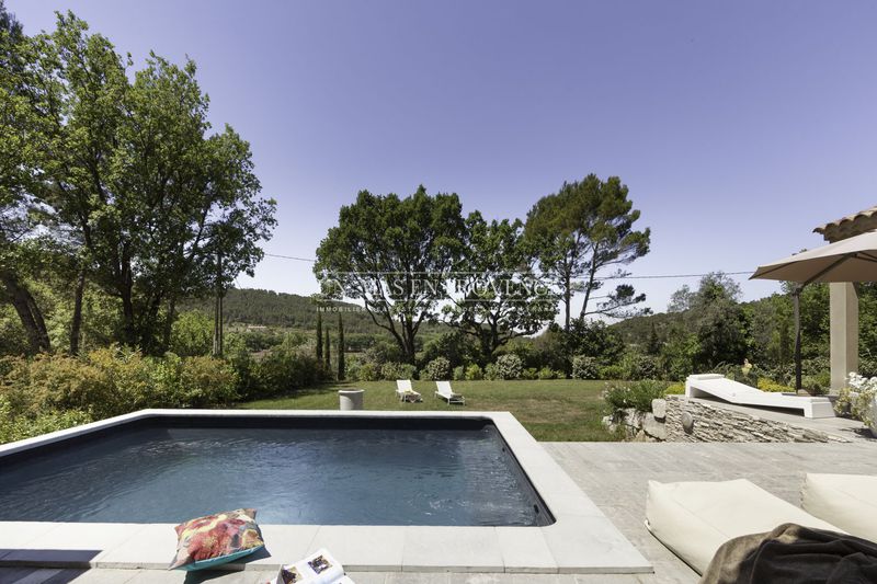 Location saisonnière maison Pernes-les-Fontaines Location saisonnière maison Pernes-les-Fontaines Maison Pernes-les-Fontaines Pays du ventoux, Location saisonnière maison 3 chambres 150 m²