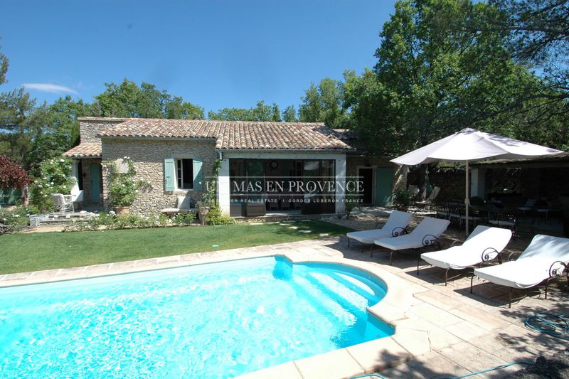 Location saisonnière maison en pierre Lacoste  Stone house Lacoste Luberon,  Location saisonnière stone house  3 bedrooms   95&nbsp;m&sup2;