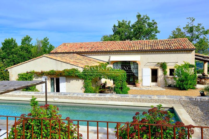 Location saisonnière maison Apt Location saisonnière maison Apt House Apt Luberon, Location saisonnière house 4 bedrooms 200 m²