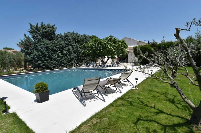 Location saisonnière mas Cavaillon Location saisonnière mas Cavaillon Farmhouse Cavaillon Pays des sorgues, Location saisonnière farmhouse 4 bedrooms 180 m²